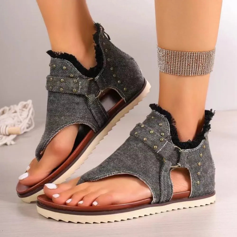 Studded raw-edge sandals for casual outfits
