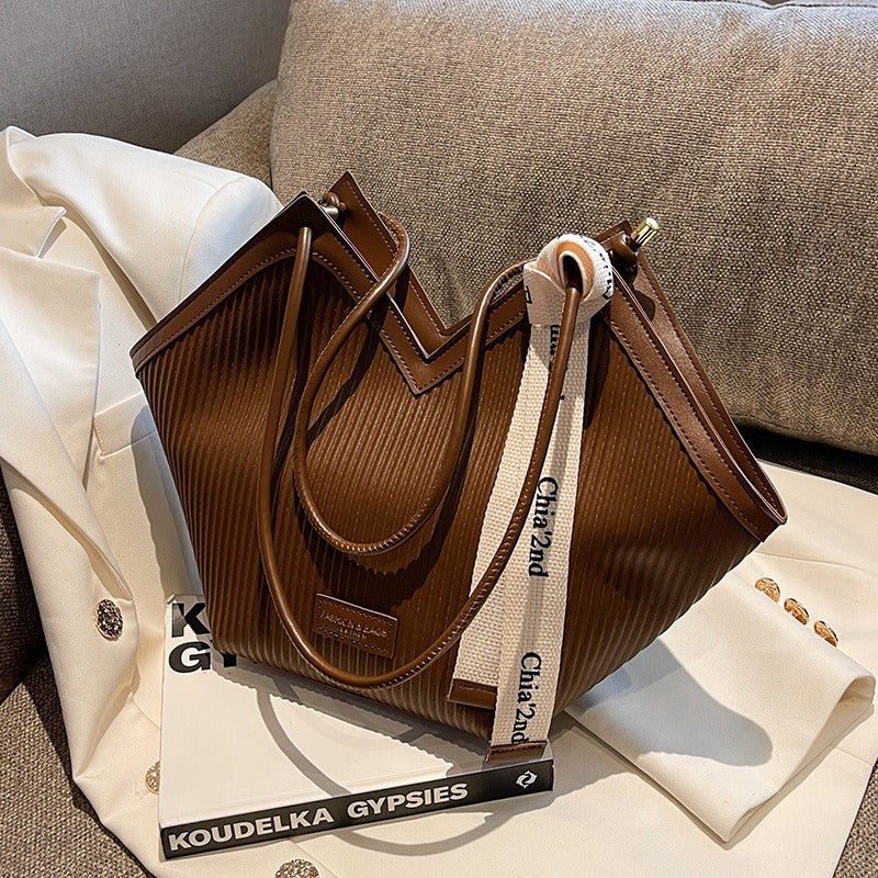 Women's large PU tote bag in black, white or brown