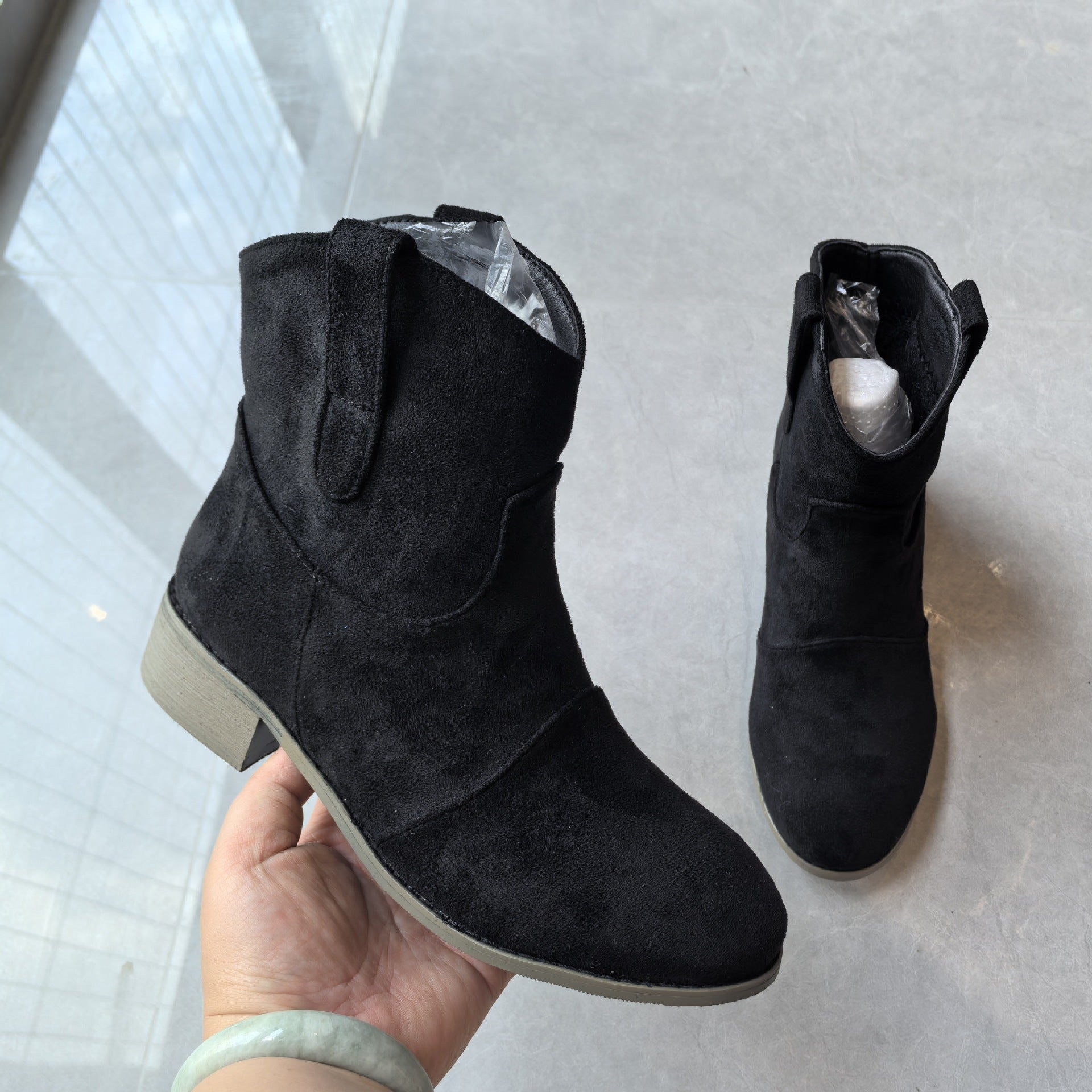 Wide-fit suede ankle boots in fashion color
