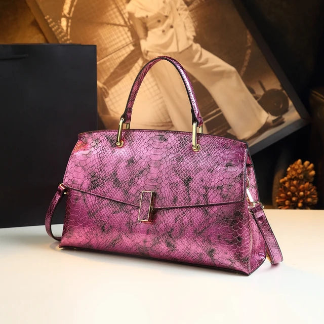 Women's snake print PU shoulder bag in gold or dark pink