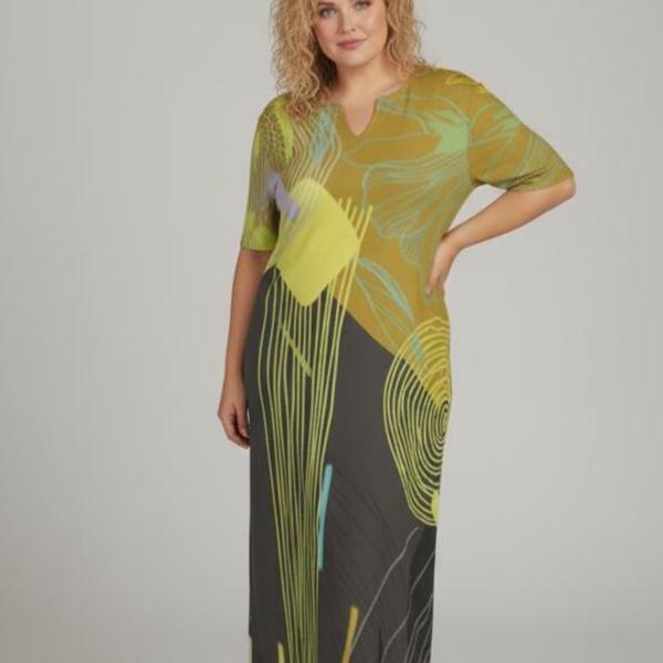 Abstract Art T-Shirt Dress | Modern Geometric Travel Dress