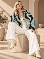 Women’s Retro Wave Fleece Jacket teal and beige fit view